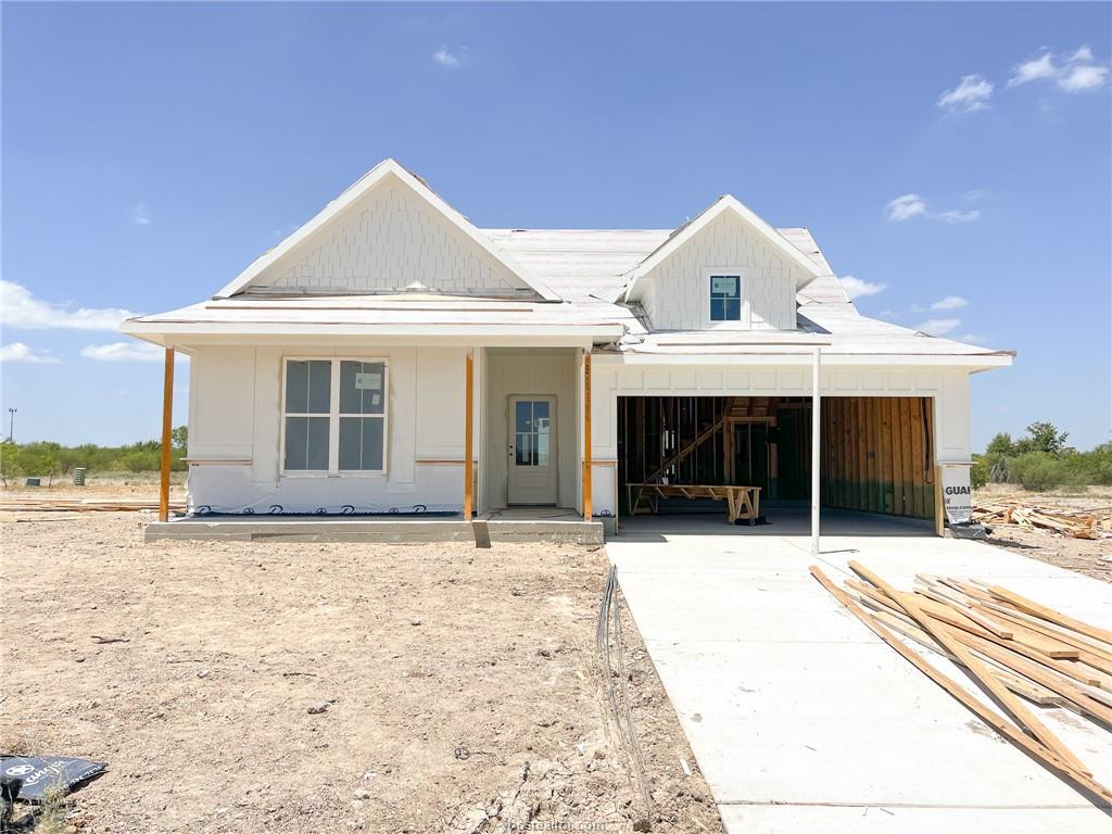 Imagen de propiedad SINGLE-FAMILY IN BRYAN, TEXAS